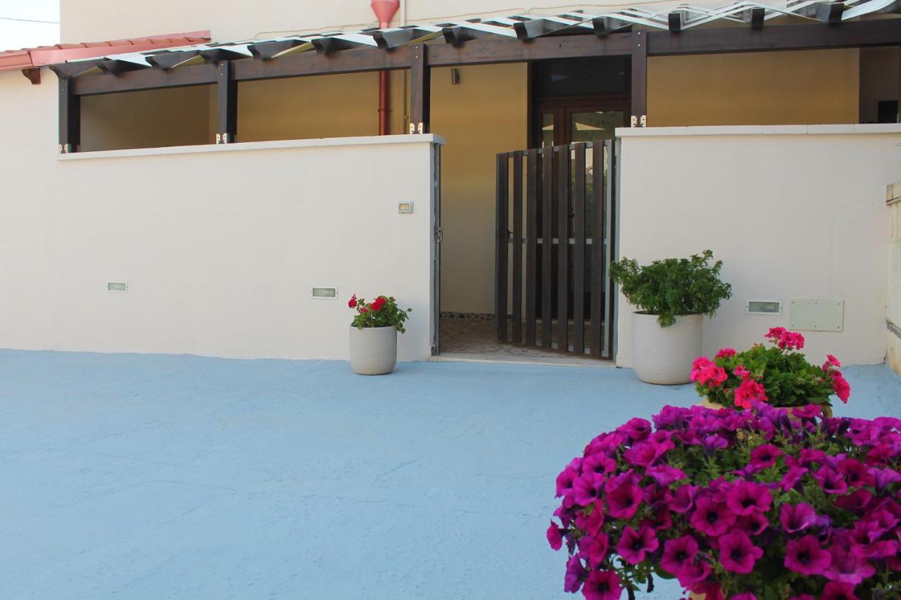 Casa Vacanze Natali-Stella Porto Cesareo Exteriör bild